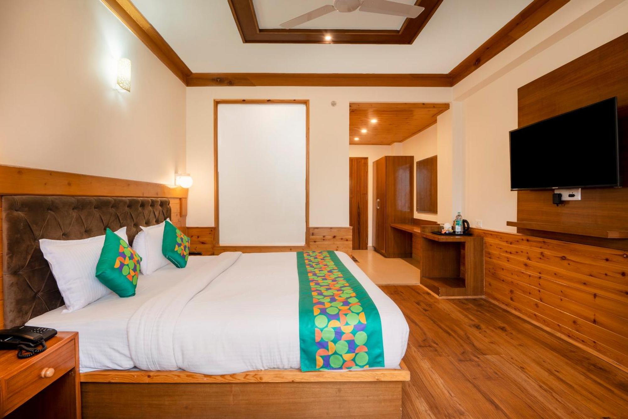 Treebo Premium Sattva With Mountain View Hotel Manāli Eksteriør billede
