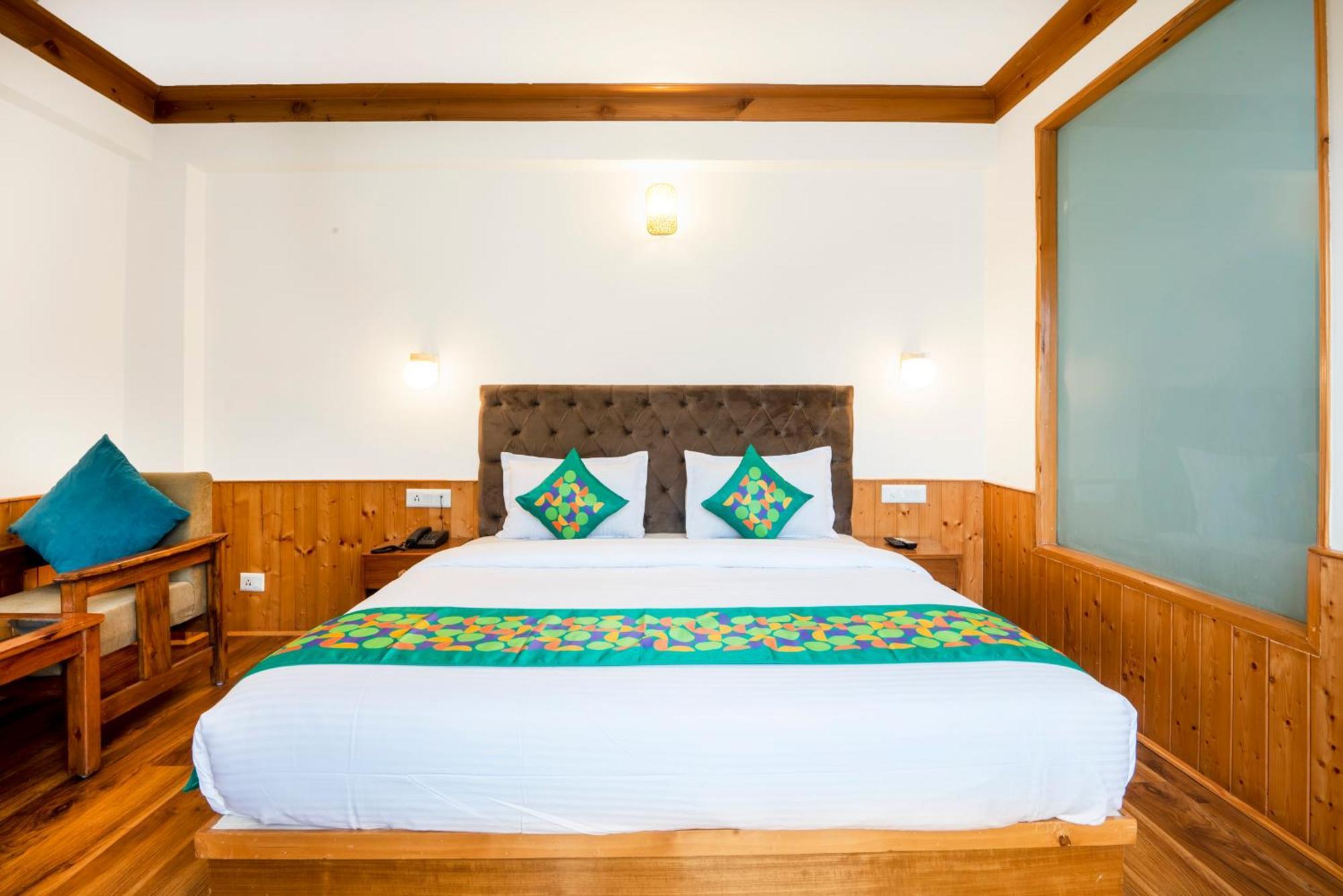 Treebo Premium Sattva With Mountain View Hotel Manāli Eksteriør billede